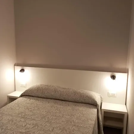 Hotel Acquario 3*